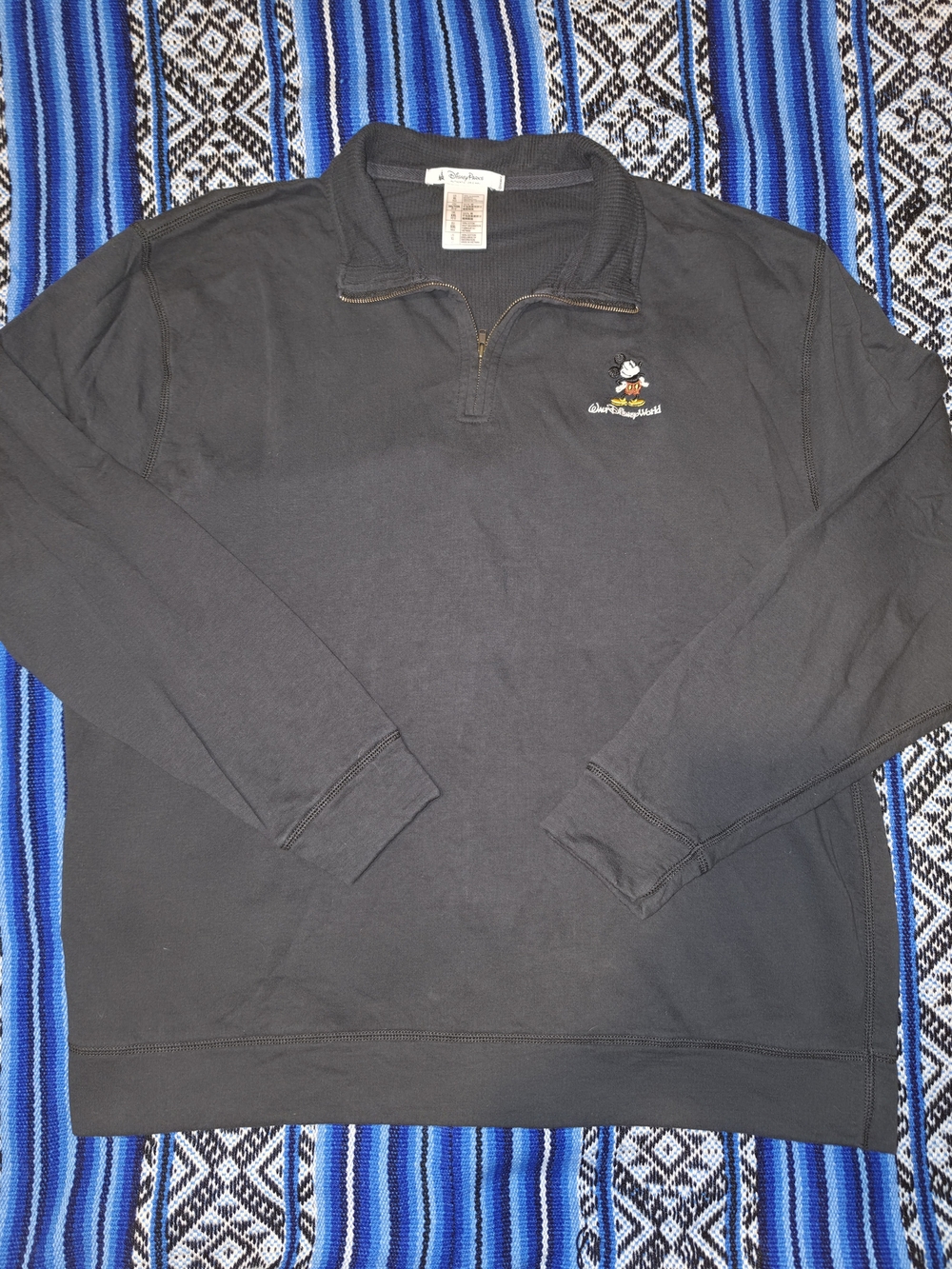 Walt Disney World Mickey Mouse Embroidered 1/4 Zip Pullover XL